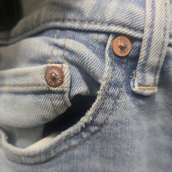 American Eagle Outfitters Light Blue Denim Jeans - Picture 10 of 13